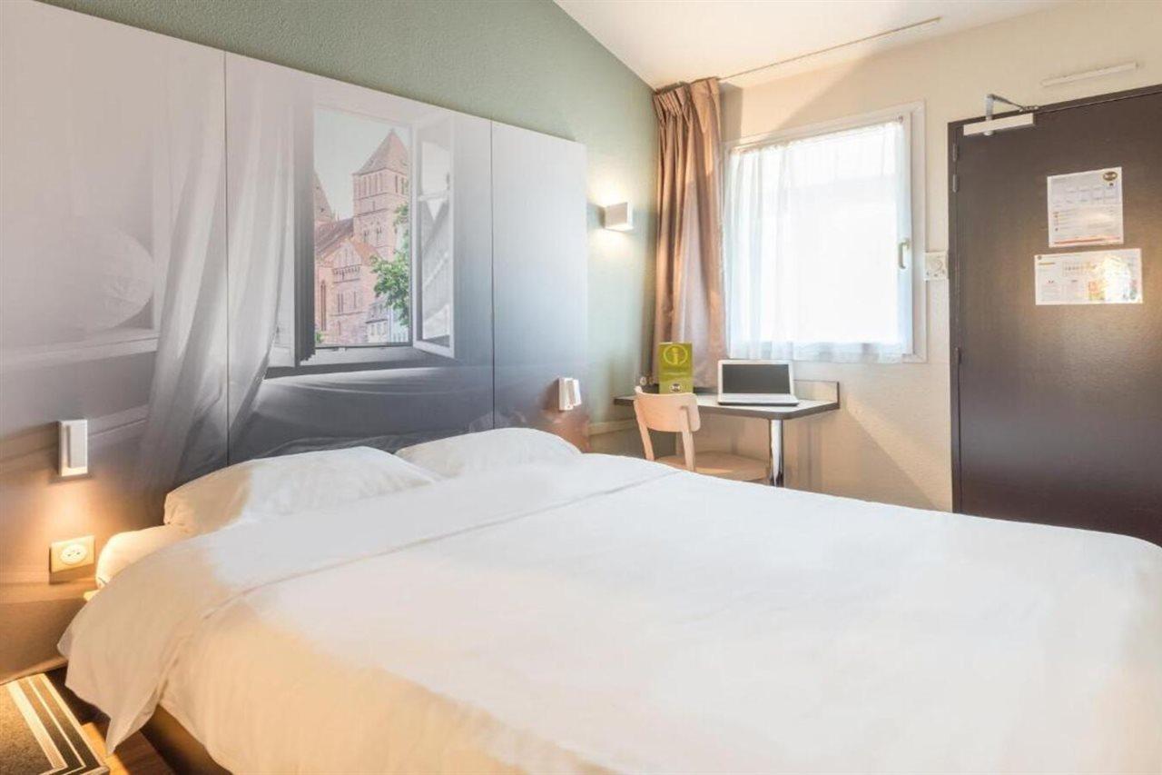 B&B Hotel Strasbourg Sud Geispolsheim Bagian luar foto