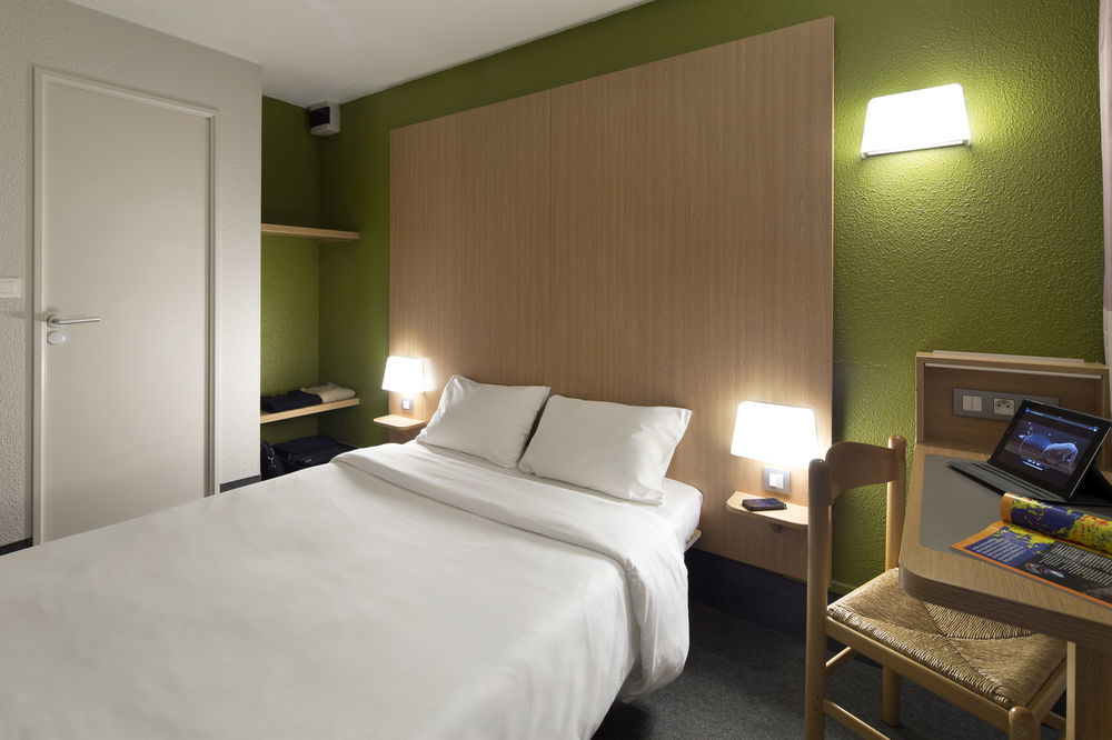 B&B Hotel Strasbourg Sud Geispolsheim Bagian luar foto