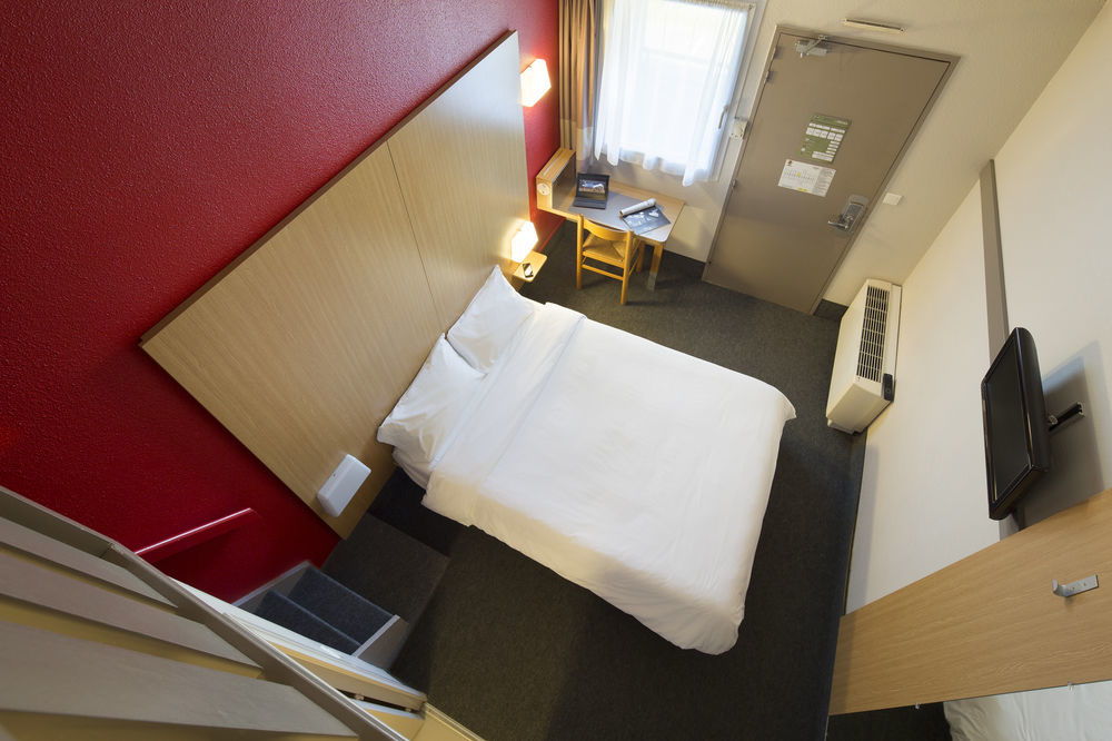 B&B Hotel Strasbourg Sud Geispolsheim Bagian luar foto