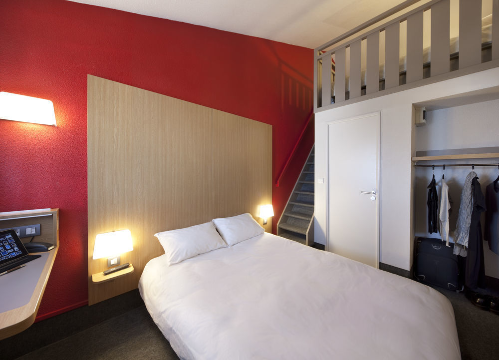B&B Hotel Strasbourg Sud Geispolsheim Bagian luar foto