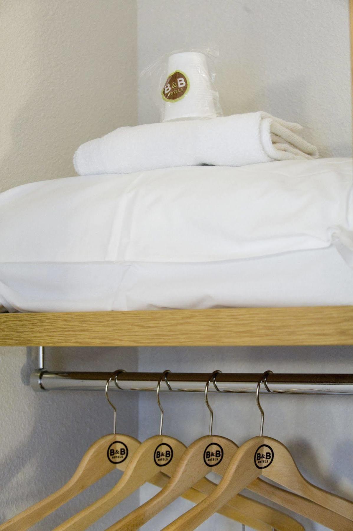 B&B Hotel Strasbourg Sud Geispolsheim Bagian luar foto